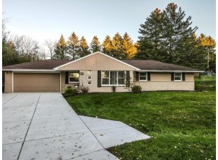 1522 South Laurie Lane New Berlin, WI 53146-1243