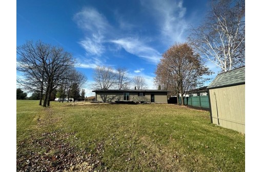 425 North Lincoln Drive, Howards Grove, WI 53083-0000