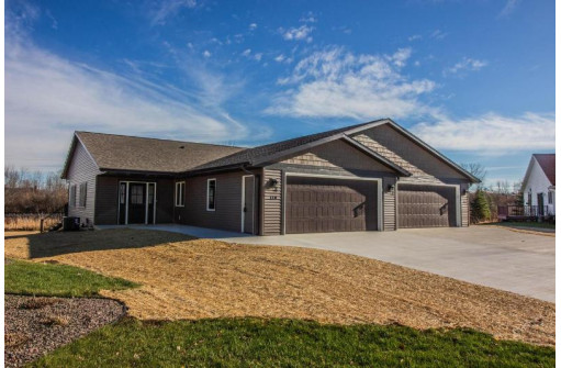 118 Sunrise Court, Cedar Grove, WI 53013