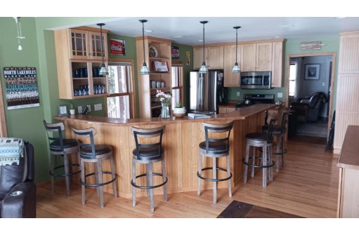 N9043 Lakeshore Drive, Van Dyne, WI 54979