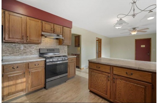 W11053 West Harmony Drive, Lodi, WI 53555