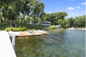 776 South Lakeshore Drive COTTAGE B