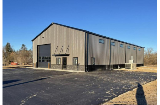 LT33 Industrial Drive, Genoa City, WI 53128