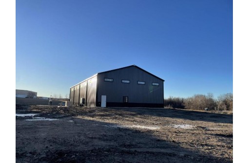 LT33 Industrial Drive, Genoa City, WI 53128