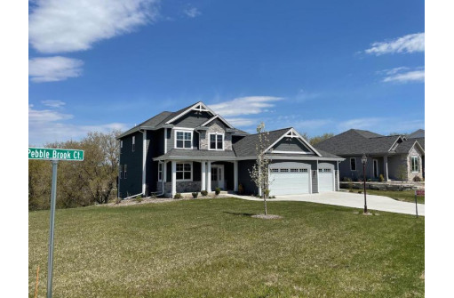 S54W25488 Pebble Brook Court, Waukesha, WI 53189-9584