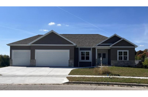 735 Imperial Court, Hartford, WI 53027-0000