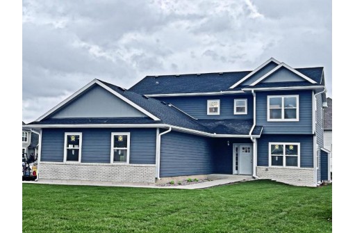 4867 South 34th Street LT5, Greenfield, WI 53221