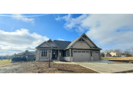 W208N16309 Renee Way, Jackson, WI 53037