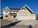 1611 White Deer Trail, Waukesha, WI 53189