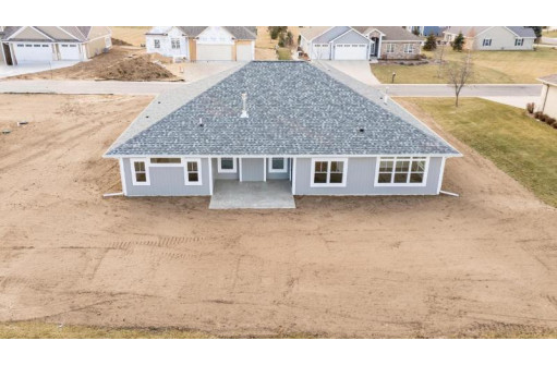 2111 Mapledale Drive, West Bend, WI 53090