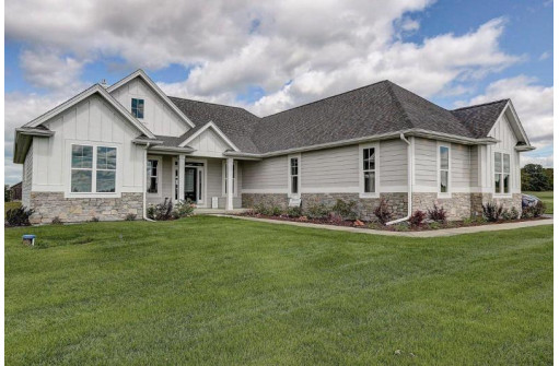 W276N8387 Marshall Drive LT164, Hartland, WI 53029