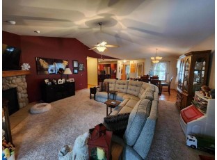 614 Trailview Crossing 10 Waterford, WI 53185