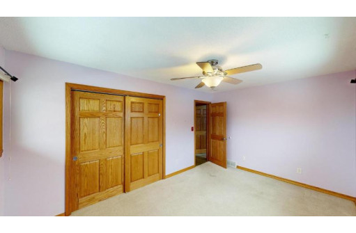 W4938 Mark Place, La Crosse, WI 54601