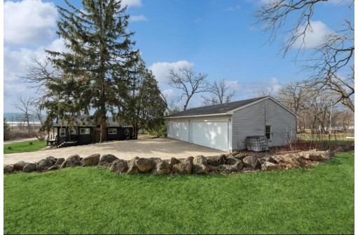 N3283 Maple Road, Lake Geneva, WI 53147