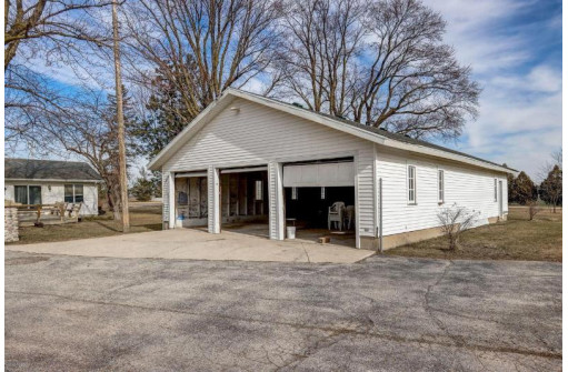 W8005 Highway 11, Delavan, WI 53115