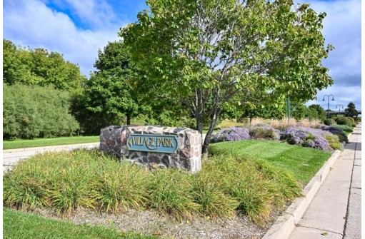 229 Cypress Point, North Prairie, WI 53153-9619