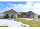 229 Cypress Point, North Prairie, WI 53153-9619