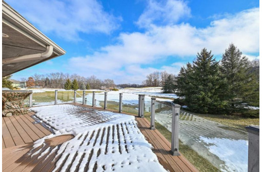 229 Cypress Point, North Prairie, WI 53153-9619