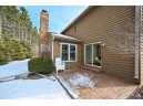 1528 West De La Warr Circle, Mequon, WI 53092-5042