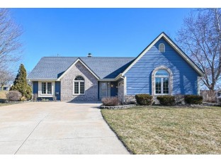 29101 Manor Drive Waterford, WI 53185-1182