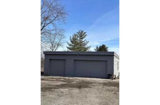 S100W13475 Loomis Drive, Muskego, WI 53150-5217