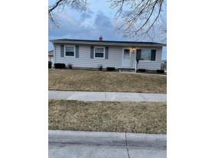 1927 17th Avenue Kenosha, WI 53140-4714