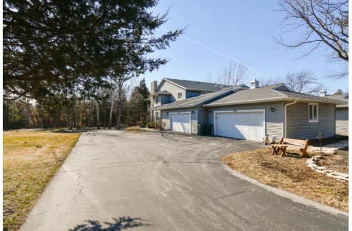 5291 Sunset Bluff Drive C, Green Bay, WI 54311-9130