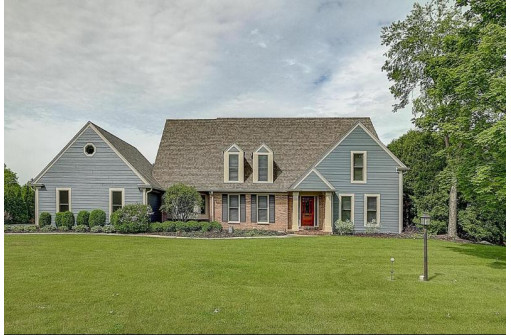 10419 North Riverlake Drive, Mequon, WI 53092