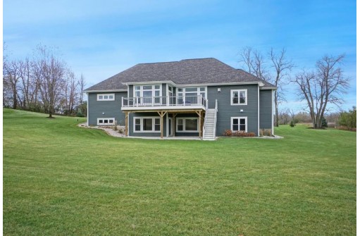 4048 Whispering Pass, Colgate, WI 53017