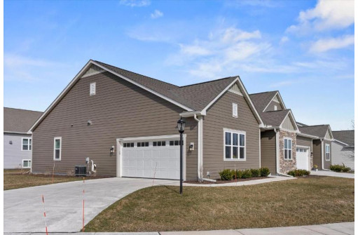 7908 West Park Circle Way South, Franklin, WI 53132