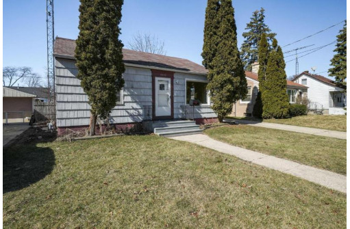 5418 32nd Avenue, Kenosha, WI 53144-2810