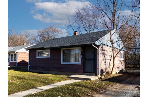 5724 North 62nd Street, Milwaukee, WI 53218