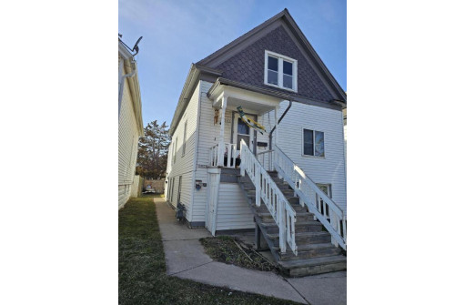 2483 South 10th Street 2483A, Milwaukee, WI 53215-3248