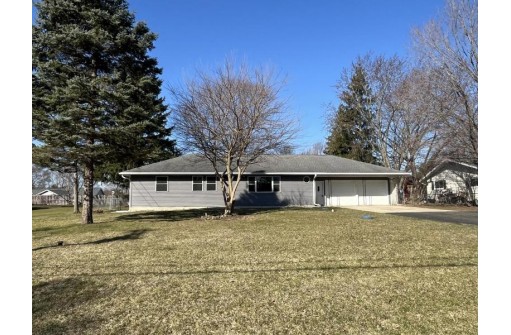 N1573 County Road K, Fort Atkinson, WI 53538-9362