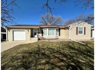 117 Lincoln Street East Caledonia, MN 55921