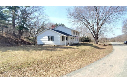 W5897 Cedar Road, La Crosse, WI 54601