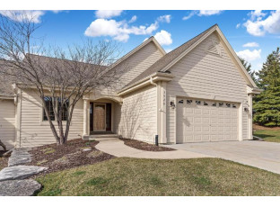 3520 Sequoia Circle Waukesha, WI 53188-2549