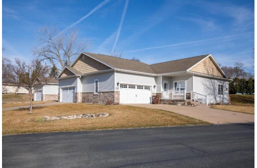 1307 Rosewood Trail, Onalaska, WI 54650