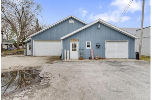 9109 Durand Avenue, Sturtevant, WI 53177-2027