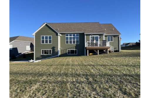 2480 Sunrise Court, Slinger, WI 53086