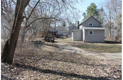 N51W34934 West Lake Drive, Okauchee, WI 53069