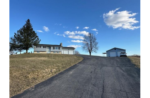 N22327 County Road D, Ettrick, WI 54627