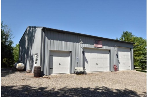 4257 County Road Ll, Port Washington, WI 53074