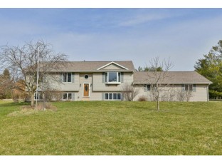 N3705 Willow Bend Lane Lake Geneva, WI 53147