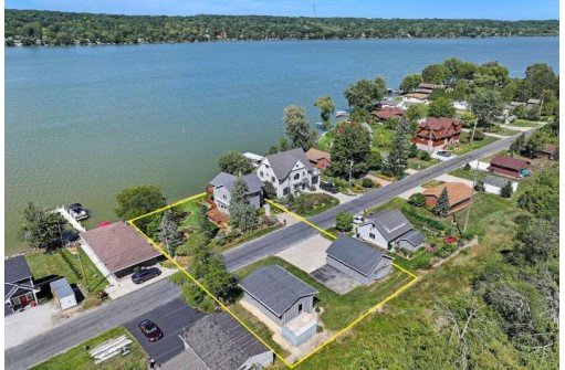 W3964 South Shore Drive, Lake Geneva, WI 53147