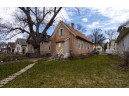 5233 North 38th Street, Milwaukee, WI 53209-4735