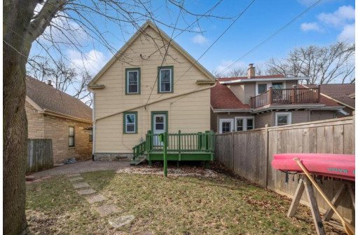 3344 South New York Avenue, Milwaukee, WI 53207-3730