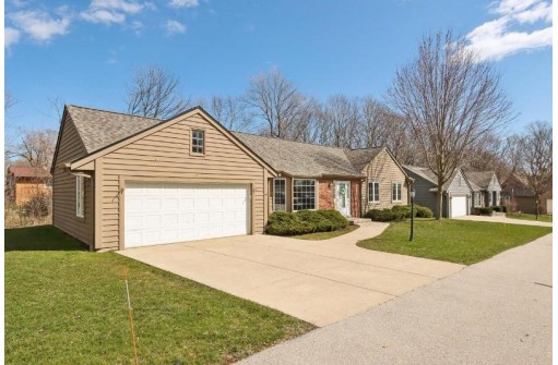 3708 South Bayberry Lane, Greenfield, WI 53228-1360