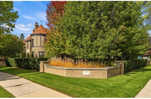 3801 North Lake Drive, Shorewood, WI 53211-2447