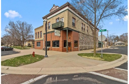 300 West Main Street 111, Palmyra, WI 53156